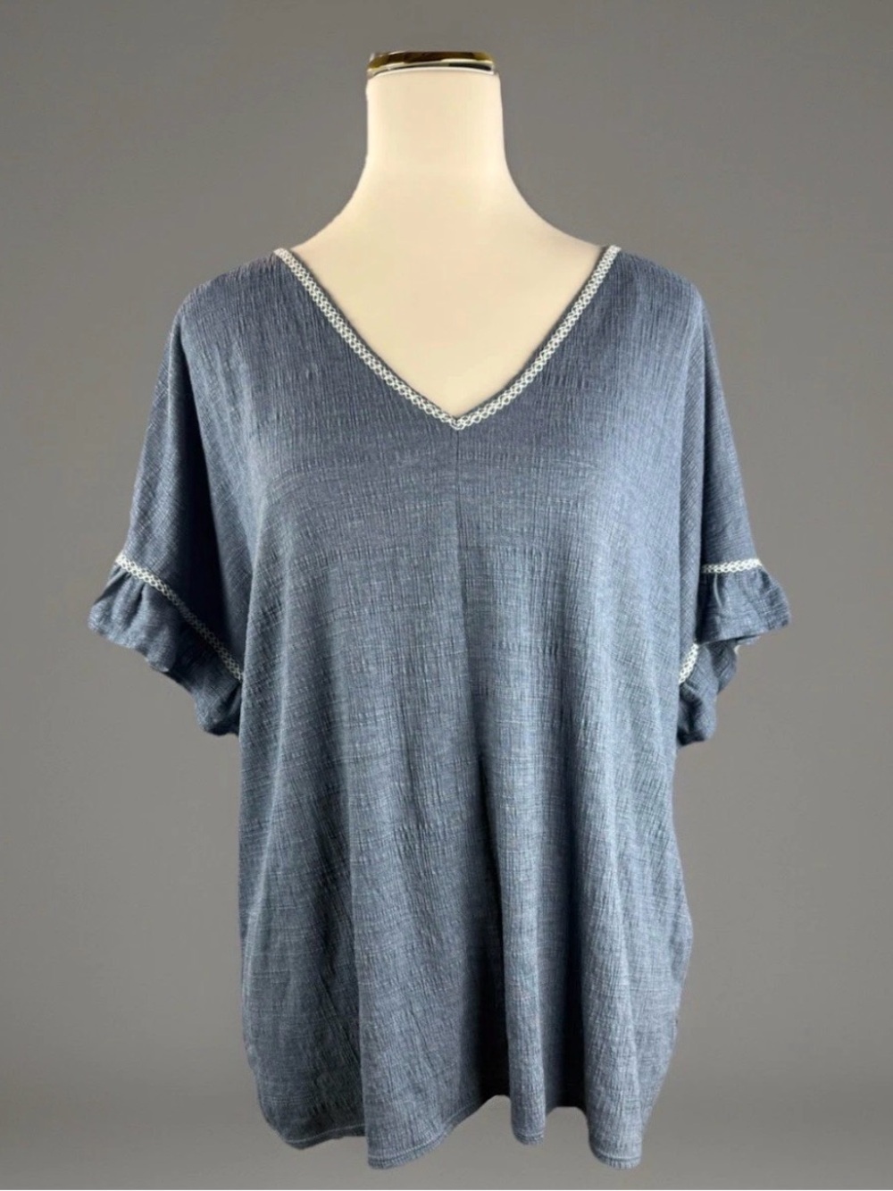 Max Studio Women's Plus Top Sz 1X Dusty Blue Ruffle Sleeve Embroidered Accent